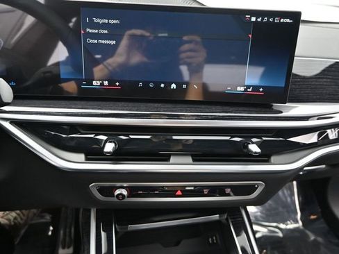 New 2026 BMW X7 M60i image 18