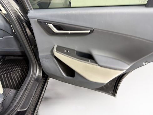 Used 2024 Kia EV6 Wind RWD image 30