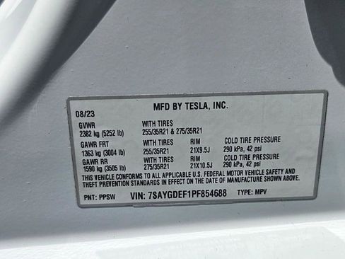Used 2023 Tesla Model Y Performance AWD/4WD image 36