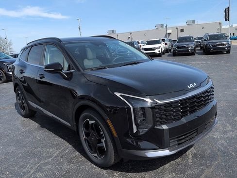 New 2026 Kia Sportage EX FWD image 1