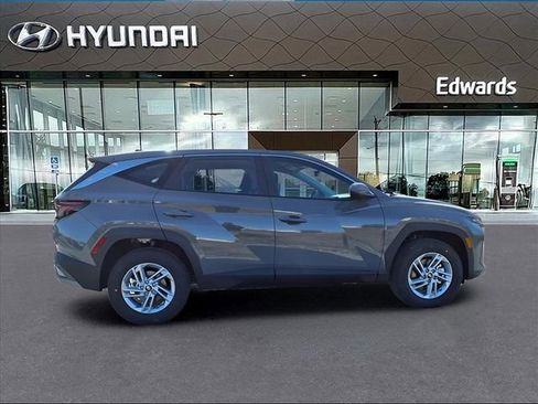 New 2026 Hyundai Tucson SE image 10