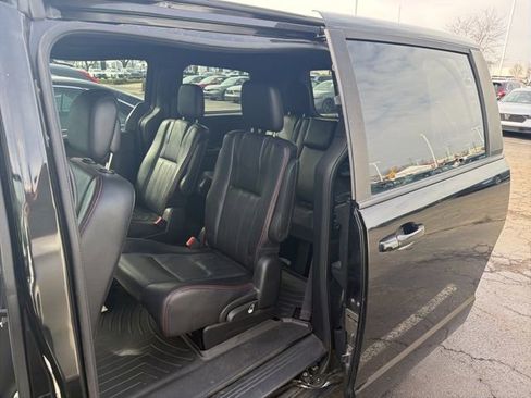 Used 2019 Dodge Grand Caravan GT image 7