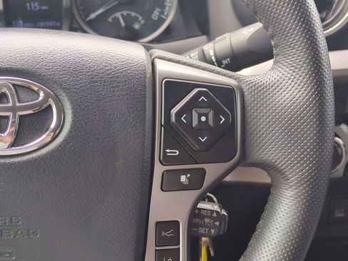 Used 2020 Toyota Tacoma SR5 image 24