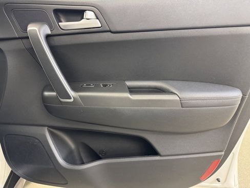 Used 2017 Kia Sportage LX image 26