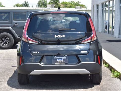 Used 2025 Kia Soul LX FWD image 8