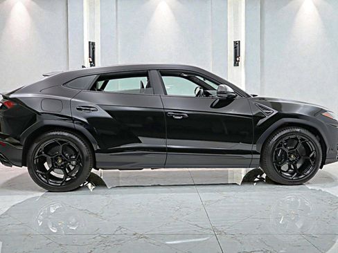Used 2020 Lamborghini Urus image 23