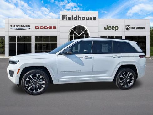 Used 2025 Jeep Grand Cherokee Overland AWD/4WD image 13
