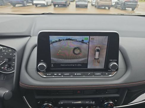 New 2026 Nissan Rogue SV AWD/4WD image 9