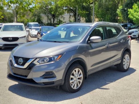 Certified 2020 Nissan Rogue Sport SV FWD image 7