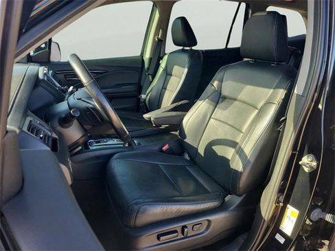 Used 2020 Honda Pilot Elite image 17