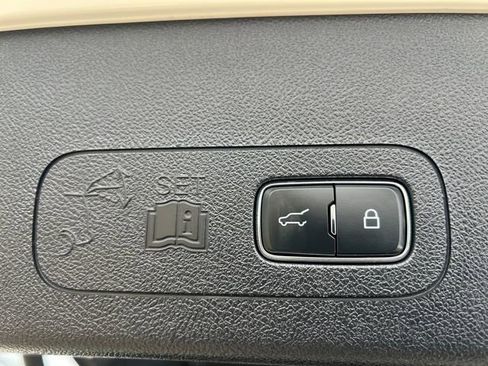 Used 2025 Lincoln Aviator Black Label w/ Black Label Special Edition image 21