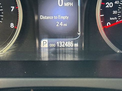 Used 2017 Toyota Camry SE FWD image 26