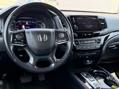 Used 2022 Honda Pilot Touring image 26