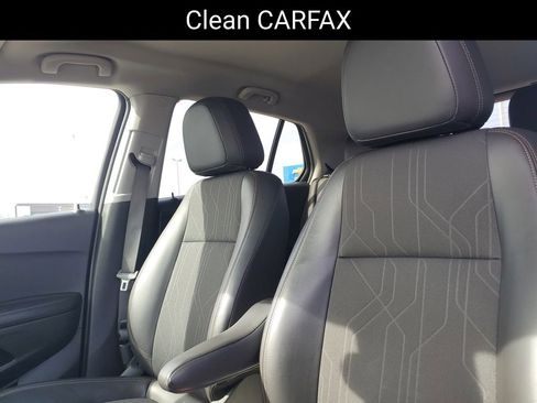 Certified 2022 Chevrolet Trax LT w/ Driver Confidence Package image 6