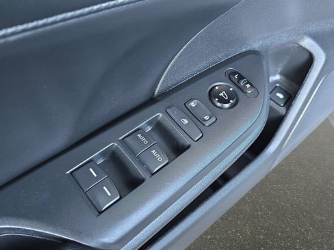 Used 2020 Honda Insight Touring image 29