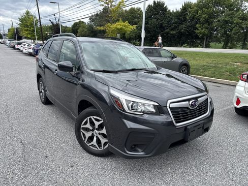 Used 2019 Subaru Forester Premium AWD/4WD image 28