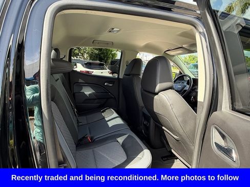 Used 2021 Chevrolet Colorado Z71 AWD/4WD image 16