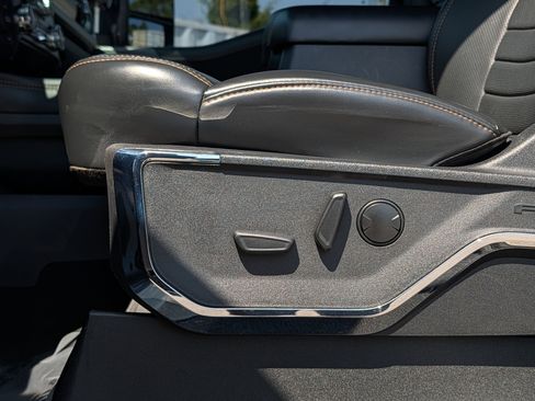 Used 2023 Ford F450 Platinum image 60