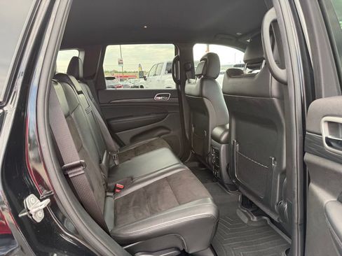 Used 2020 Jeep Grand Cherokee Altitude AWD/4WD image 6