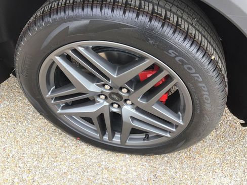 New 2026 Ford Explorer ST-Line w/ ST-Line Street Pack image 16