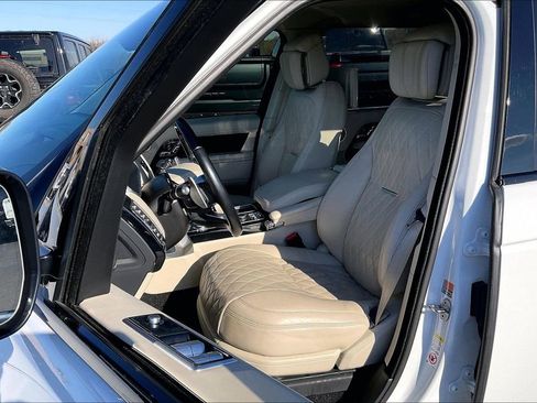 Used 2021 Land Rover Range Rover SV Autobiography Dynamic image 23