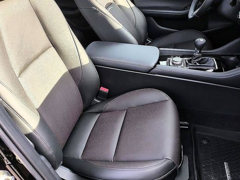 New 2026 MAZDA MAZDA3 2.5 S Hatchback w/ Premium Pkg FWD image 36