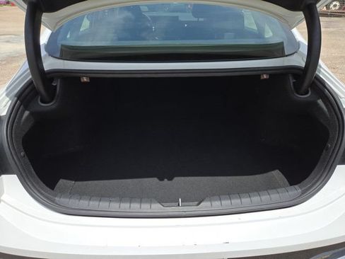 Used 2025 Hyundai Sonata SEL FWD image 28