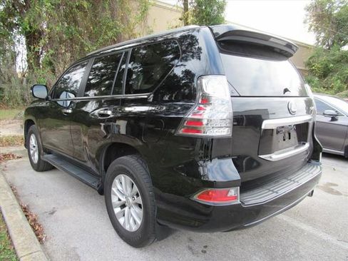 Used 2021 Lexus GX 460 Premium image 3