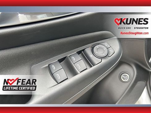 New 2025 Buick Envista Avenir image 22