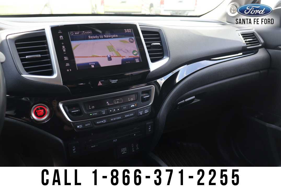 Used 2017 Honda Pilot Touring image 38