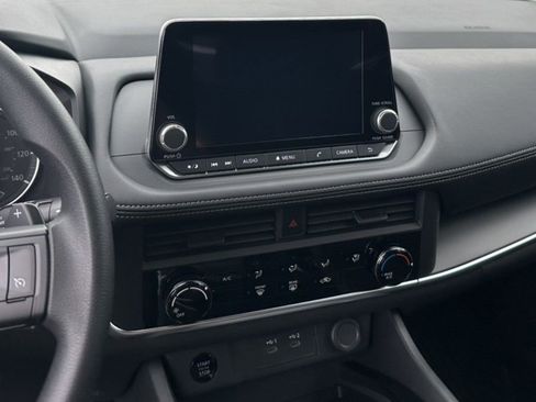 New 2025 Nissan Rogue S image 17