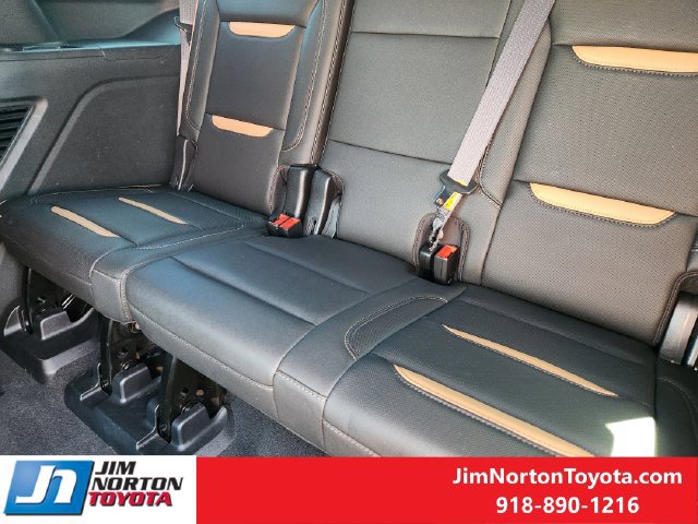 Used 2021 GMC Yukon AT4 w/ Rear Media and Nav Package AWD/4WD image 33