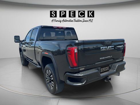 Used 2024 GMC Sierra 3500 Denali Ultimate AWD/4WD image 3