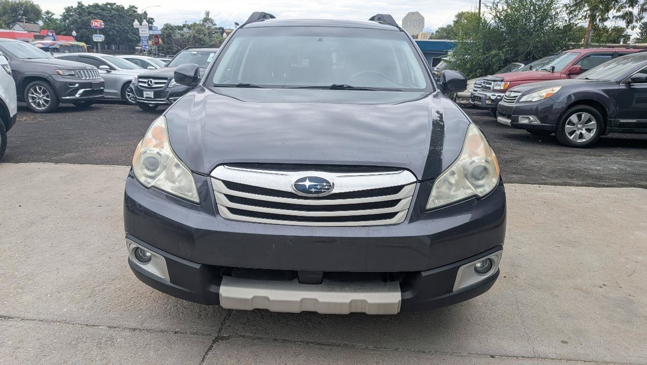 Used 2011 Subaru Outback 2.5i Limited AWD/4WD image 2