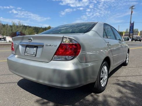 Used 2005 Toyota Camry LE image 7