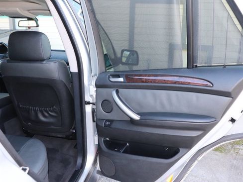 Used 2002 BMW X5 3.0i image 39