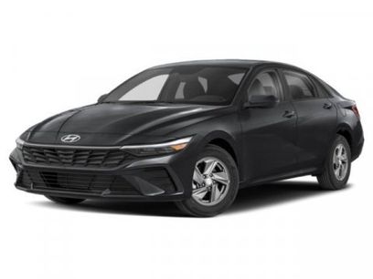 New 2025 Hyundai Elantra SE