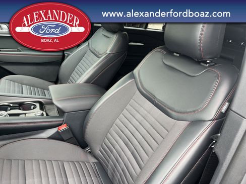 Used 2025 Ford Explorer ST-Line RWD image 12