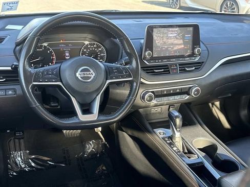 Used 2022 Nissan Altima 2.5 SR image 7