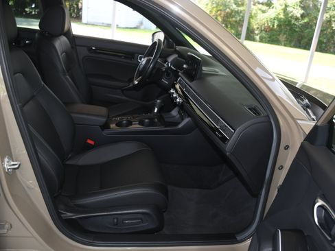 Used 2025 Honda Civic Sport Touring image 21