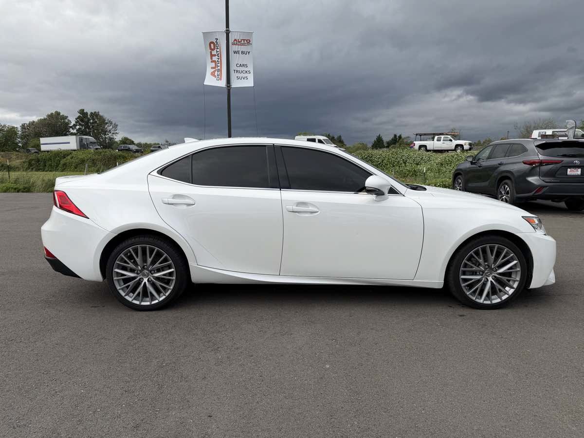 Used 2015 Lexus IS 250 w/ Navigation System Package RWD image 9