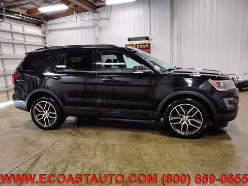 Used 2016 Ford Explorer Sport w/ Equipment Group 401A image 2