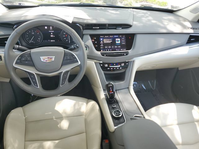 Certified 2024 Cadillac XT5 Premium Luxury w/ Technology Package FWD image 17
