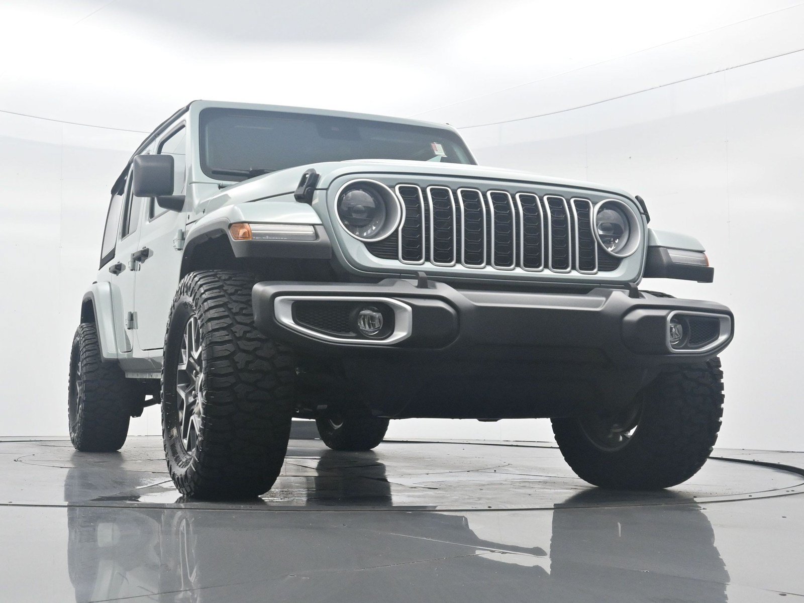 Used 2024 Jeep Wrangler Unlimited Sahara w/ Safety Group AWD/4WD image 26