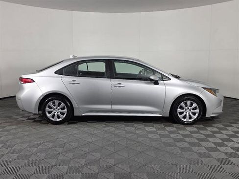Used 2023 Toyota Corolla LE FWD image 2