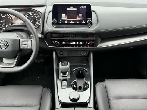 New 2026 Nissan Rogue SV AWD/4WD image 18