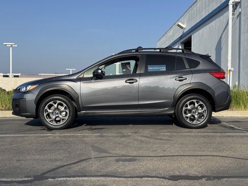 Used 2021 Subaru Crosstrek 2.5i Sport w/ Moonroof Package image 4