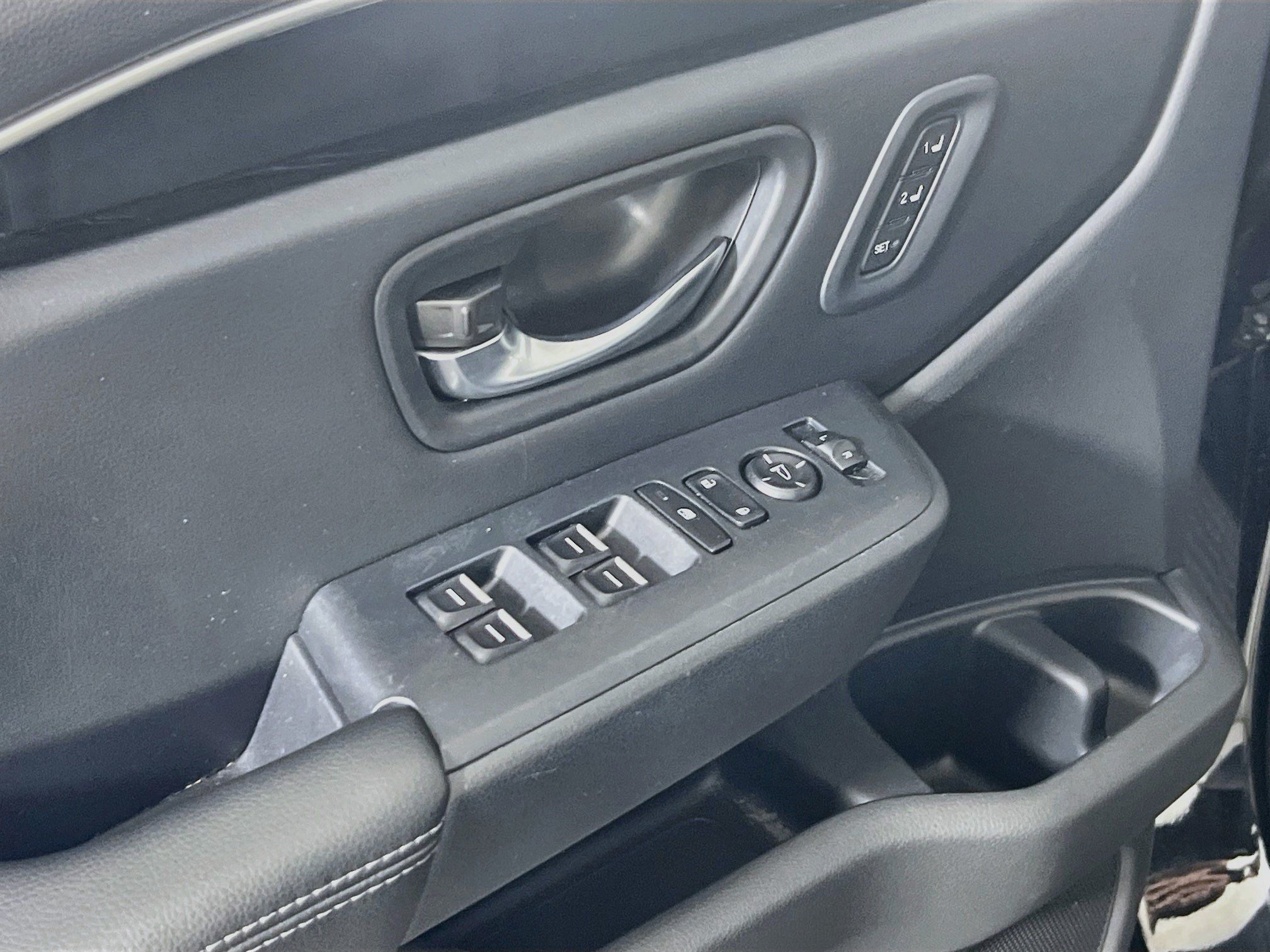 Used 2023 Honda Pilot Touring image 18
