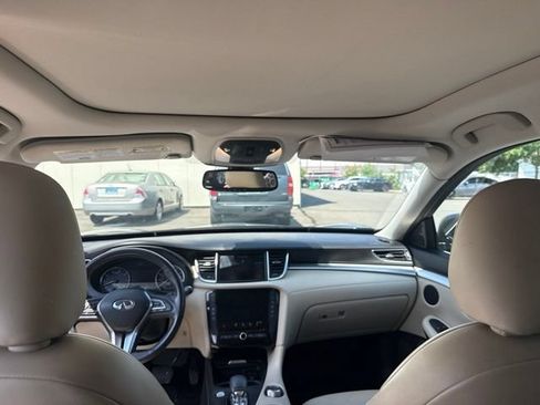 Used 2020 INFINITI QX50 Luxe AWD/4WD image 7