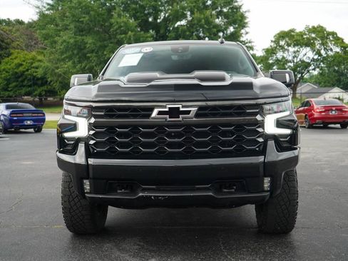 Used 2022 Chevrolet Silverado 1500 ZR2 w/ Technology Package AWD/4WD image 16